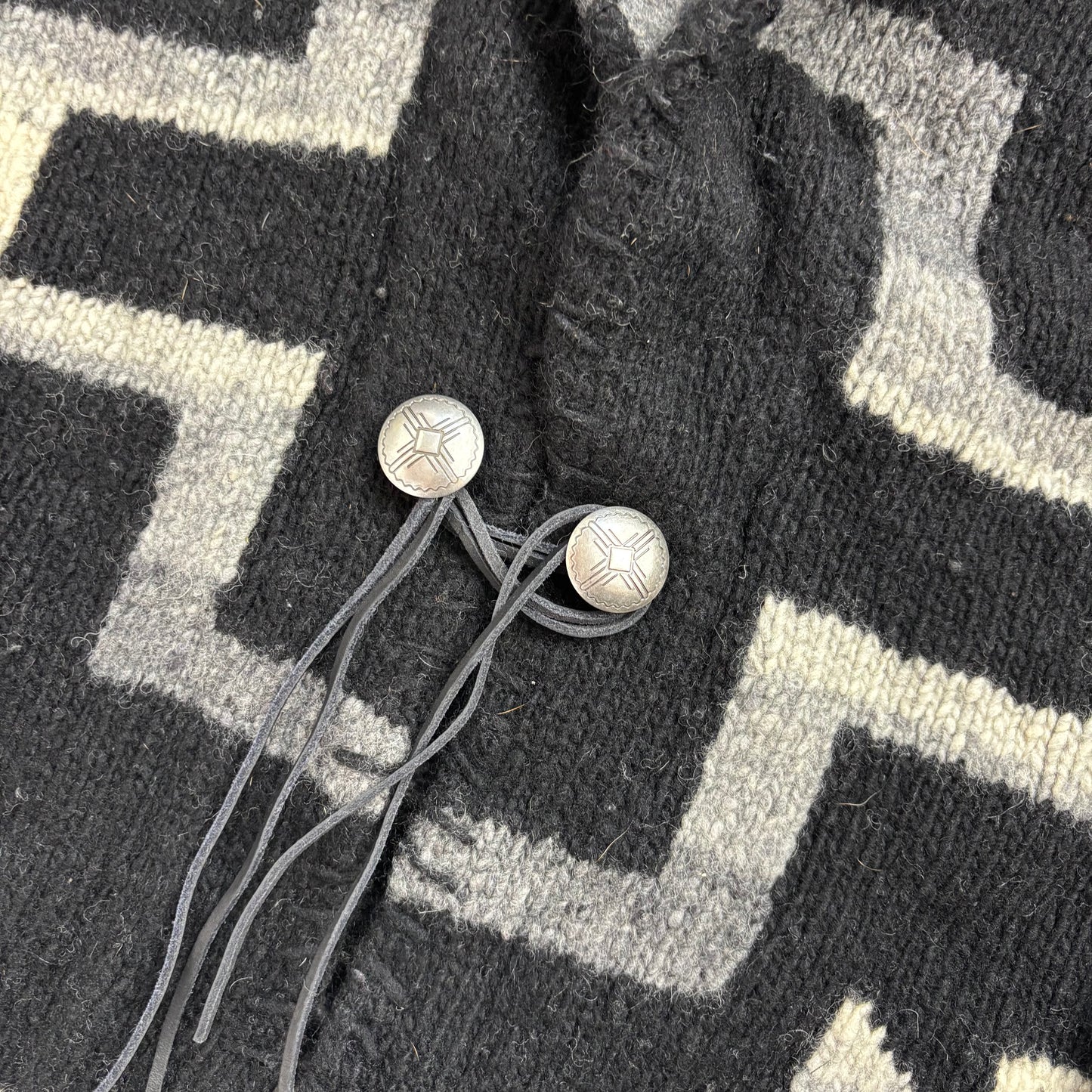 Lauren Aztec Hand Knit Cardigan (Wool) - M